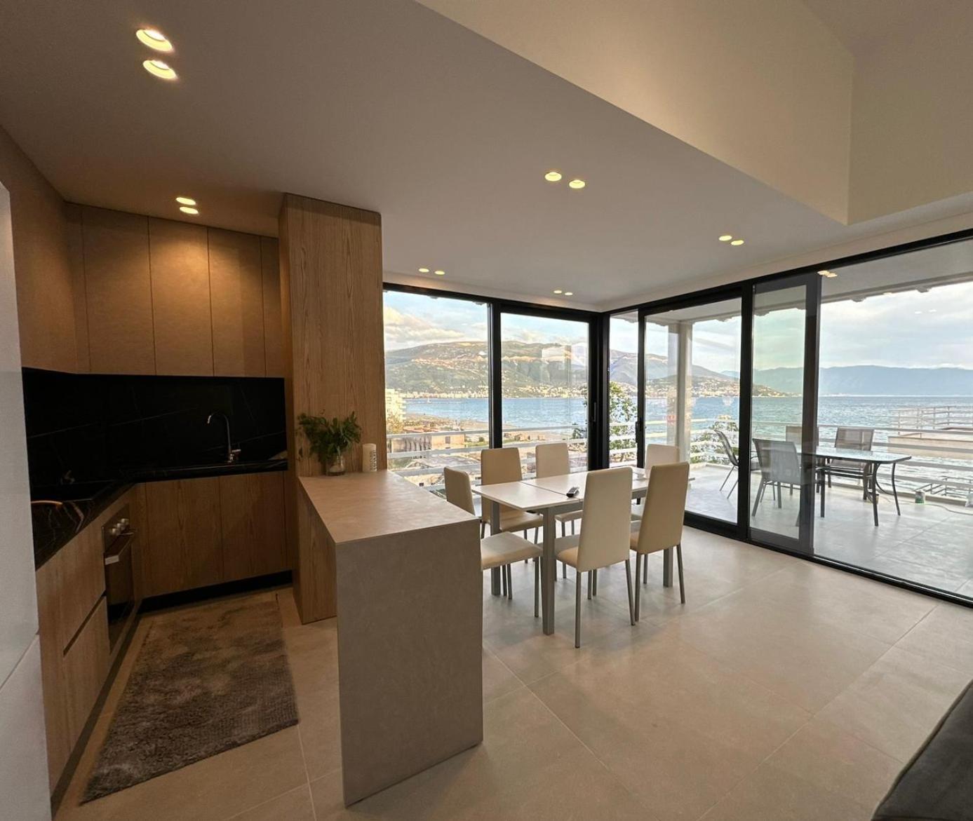 Best View Apartment Vlorë Exteriör bild